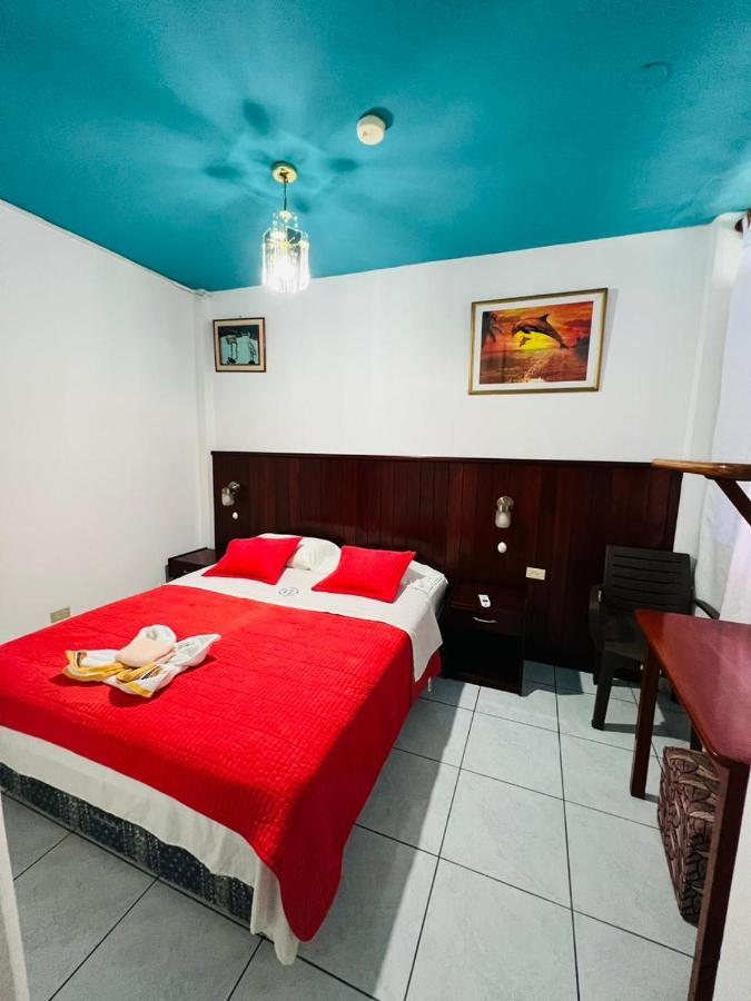 Hostal Brisas Del Mar Puerto Villamil Eksteriør billede