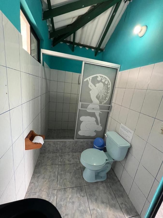Hostal Brisas Del Mar Puerto Villamil Eksteriør billede